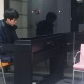 Đột nhập Free Corner - "Góc sẻ chia" tại trường ĐH Nhật